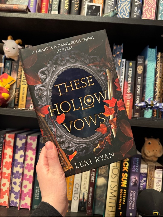 Fairyloot Other - These Hollow Vows by Lexi Ryan - Black & Red Hardcover Novel